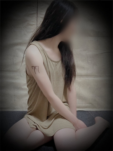 収容番号：77番4
